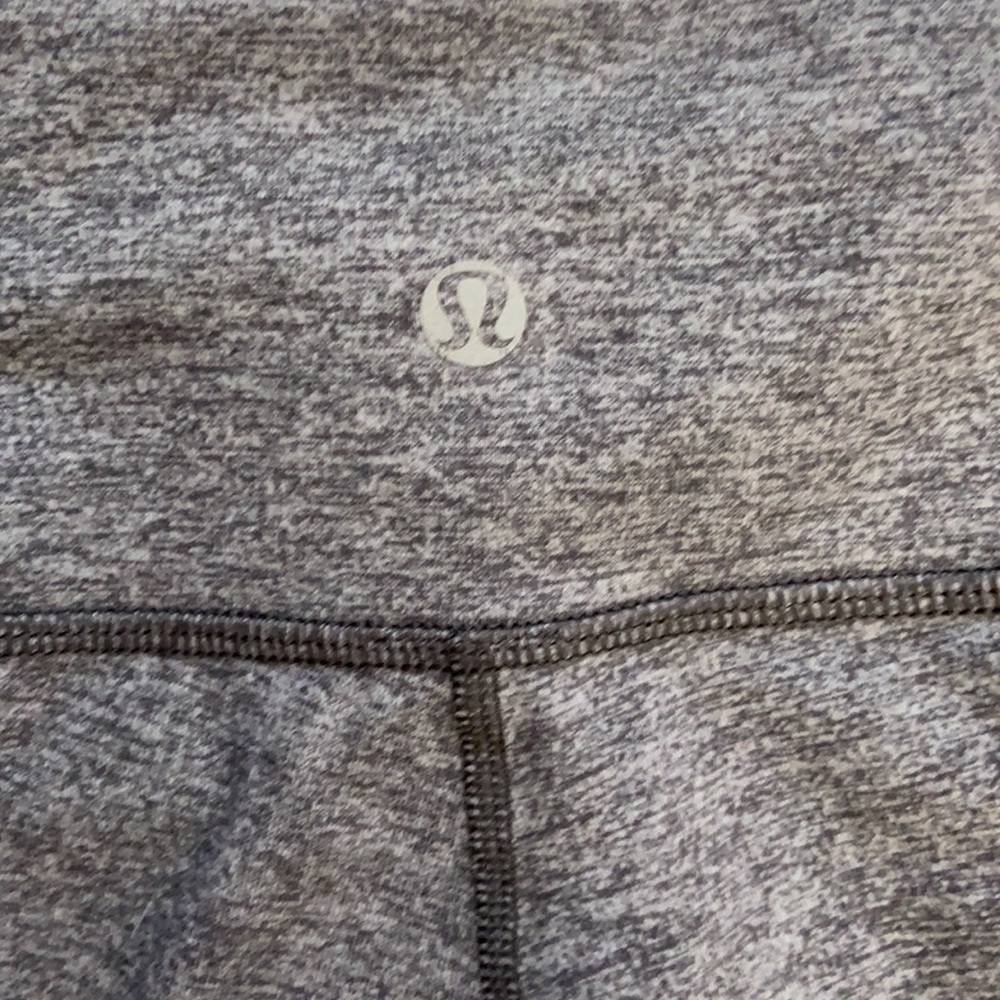 Lululemon cropped gray leggings
